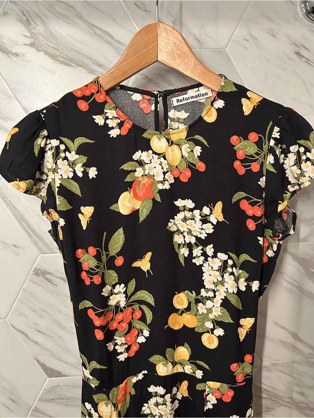 Reformation Gavin Dress with Yellow, Red & Green Floral Fruit Print - Picture 2 of 6